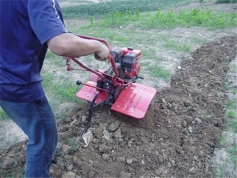 松土微耕機