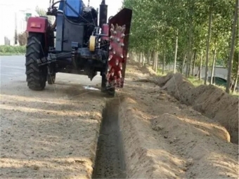 大型開溝(gou)機